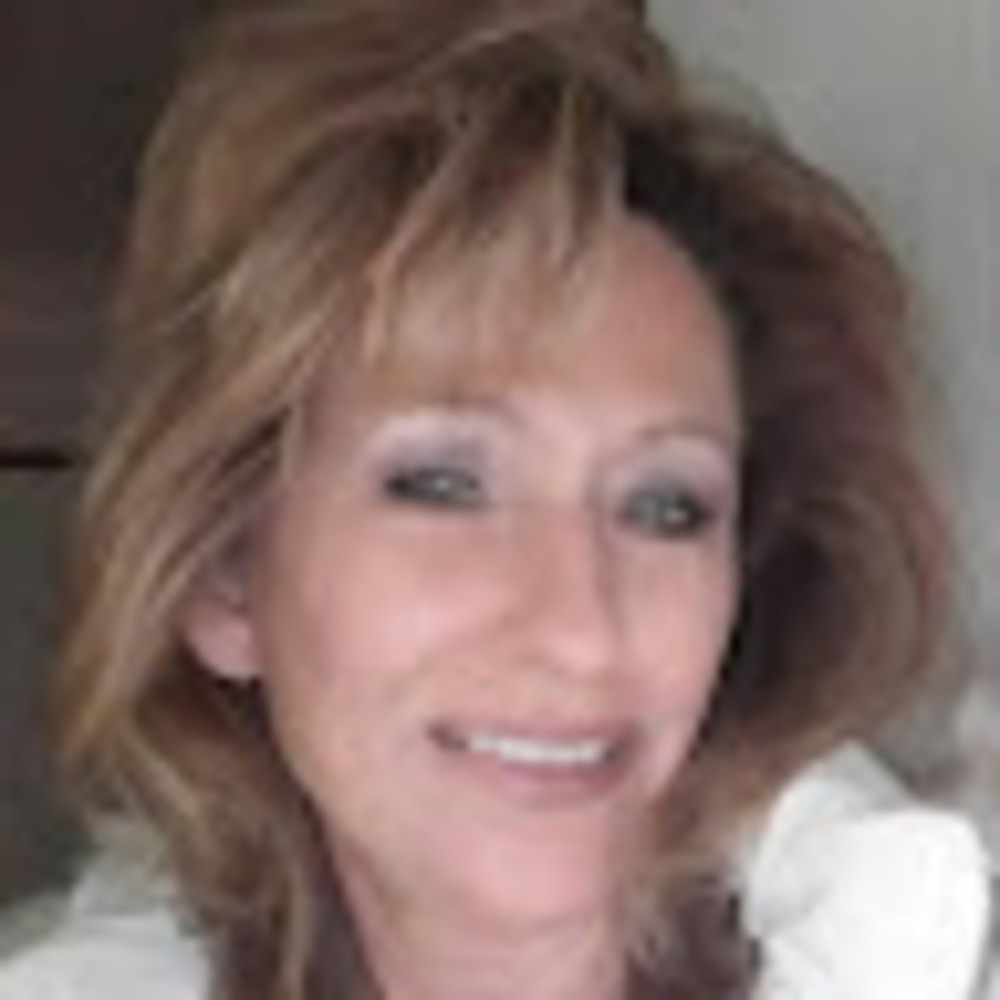 Meet your Posher, Gina l.